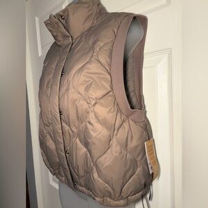FLX Quilted Puffer Vest NWT in CADE KHAKI size Large